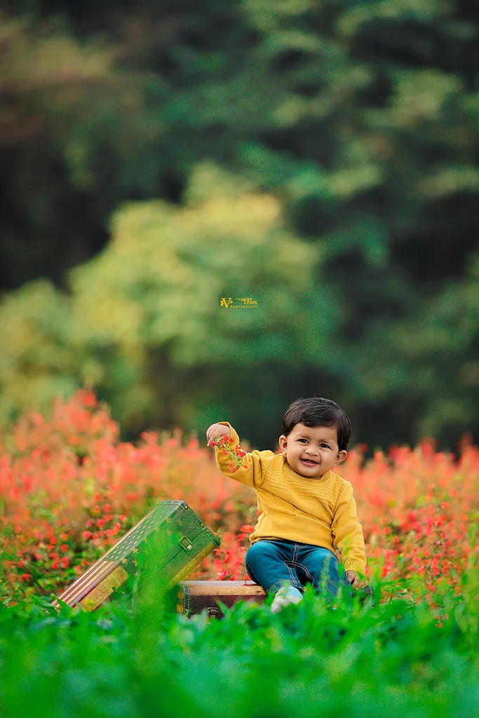 baby photoshoot in eco park nanded city pune 1 year baby photoshoot | kids portrait