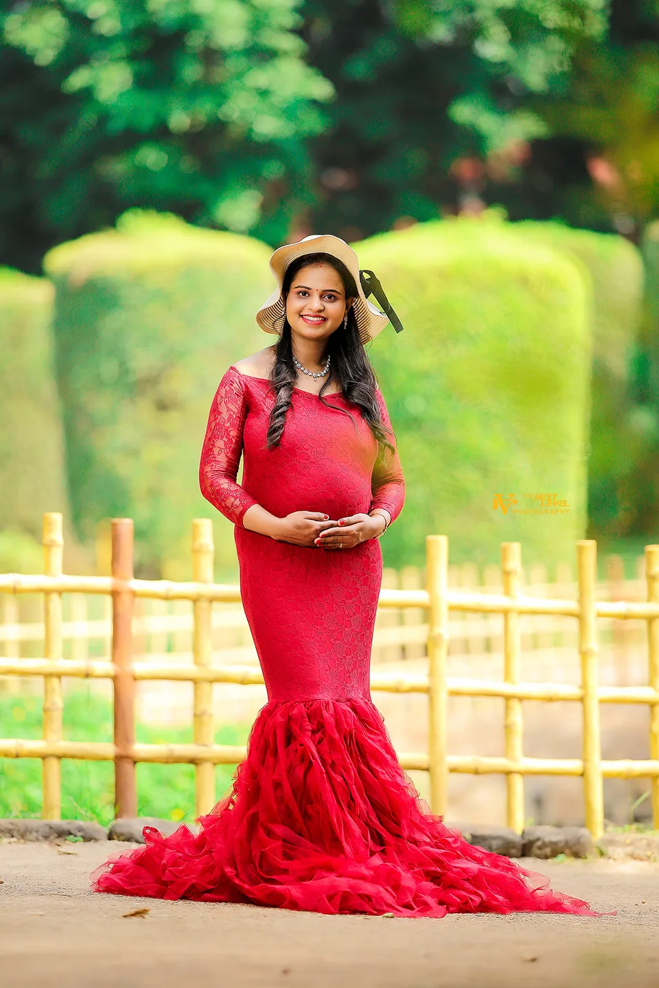 Outdoor Maternity Photography