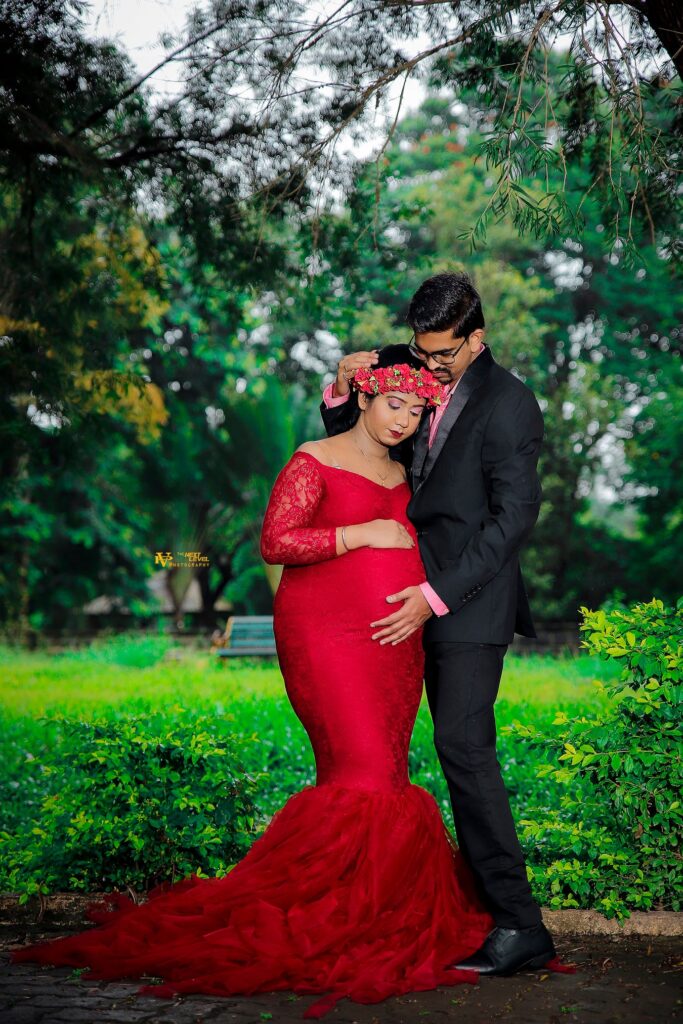 maternity photoshoot in thergaon boat club