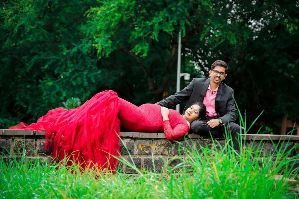 maternity photoshoot in thergaon boat club maternity photoshoot in thergaon boat club