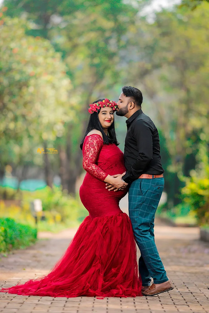 Professional Photographer In Pune Maternity Photoshoot In Pune (9)