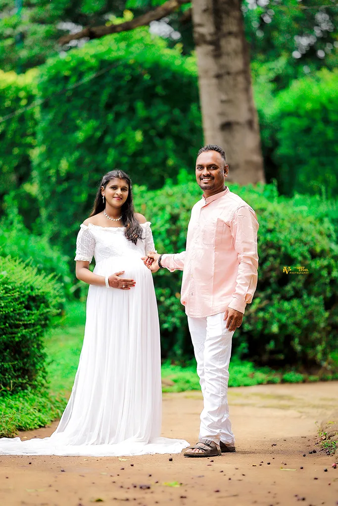 Outdoor Maternity Photography